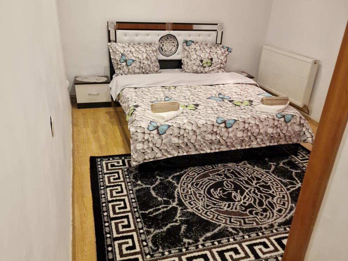 Ciprians' Home Săcele Buitenkant foto