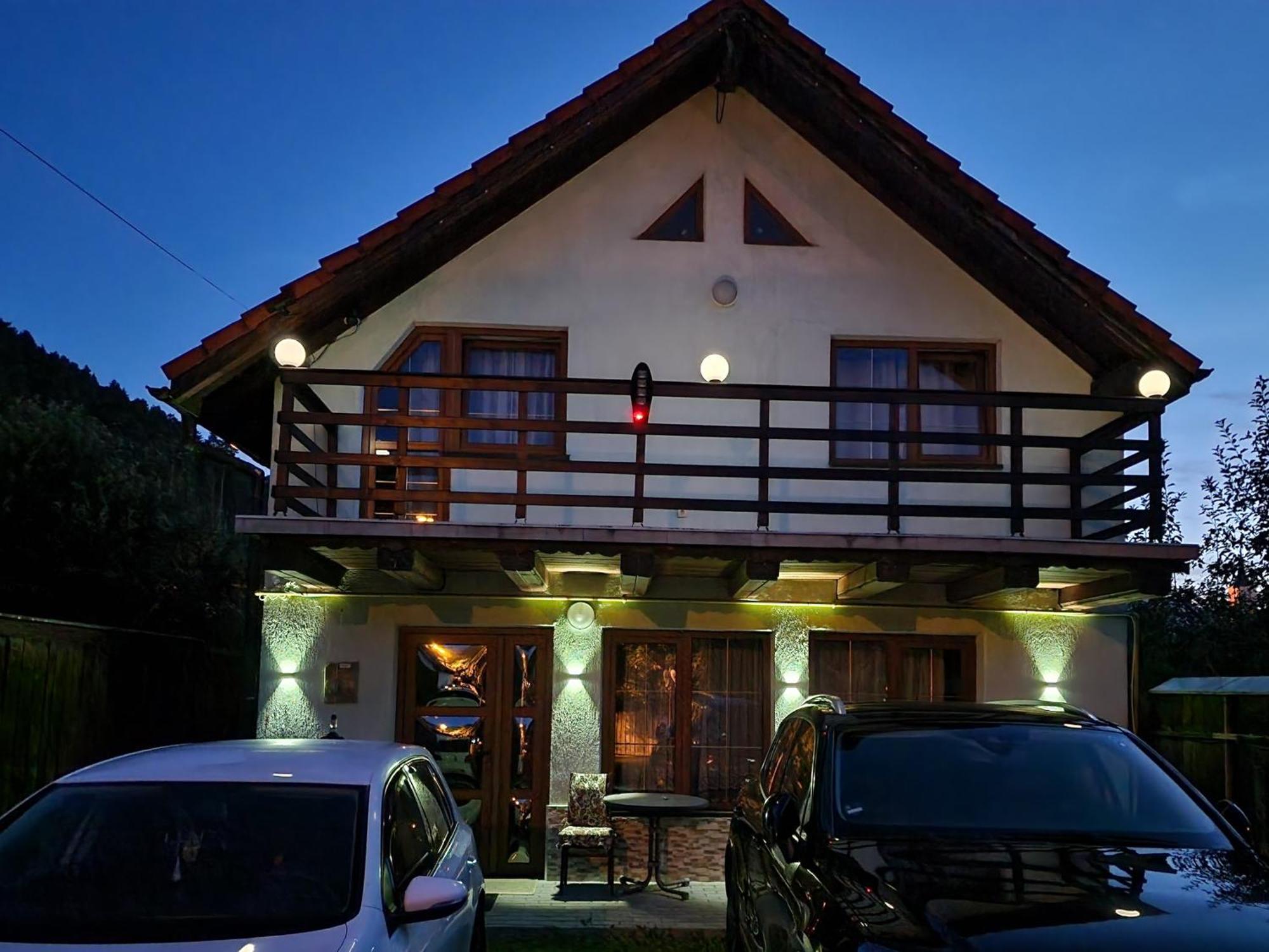 Ciprians' Home Săcele Buitenkant foto